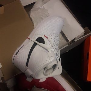 NEW WHITE BLACK NIKE AIR FORCE 1S